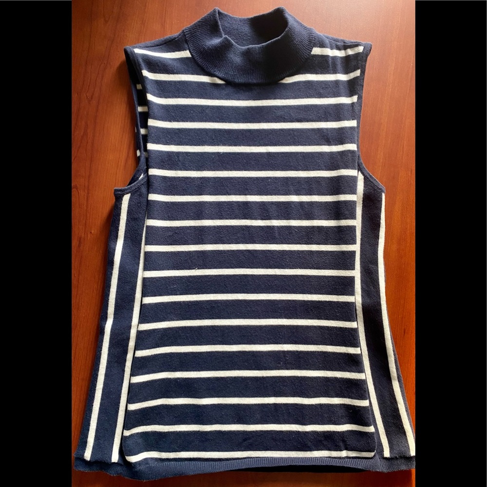 Chaps Women’s Top. NWOT.